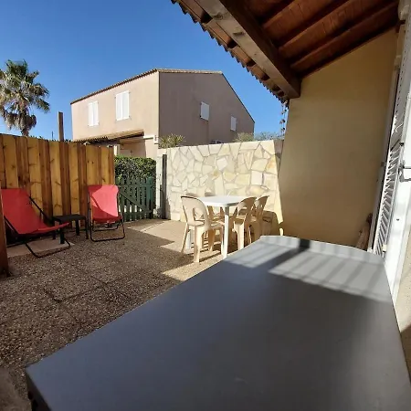 Maisonnette En Duplex Avec Piscine Et Clim Proche De La Lägenhet Marseillan (Herault)